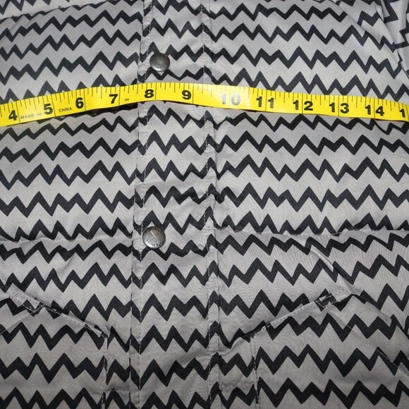 ToTo Heros kids puffer jacket 130 or size medium - Picture 8 of 16